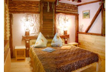 Ukraina Privát Kosiv, Zewnątrz